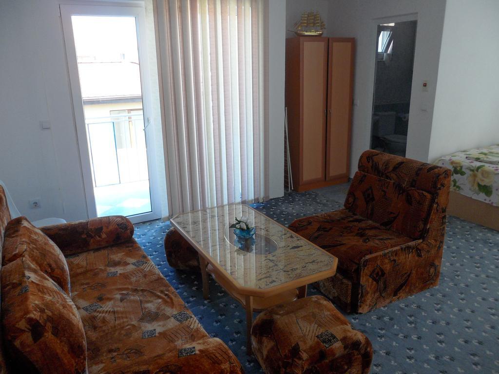 Sianie Guest House Ravda Exteriér fotografie