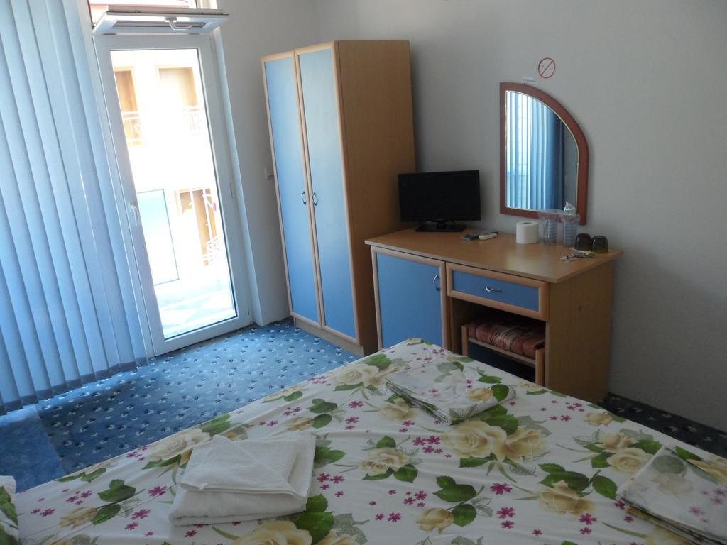 Sianie Guest House Ravda Exteriér fotografie