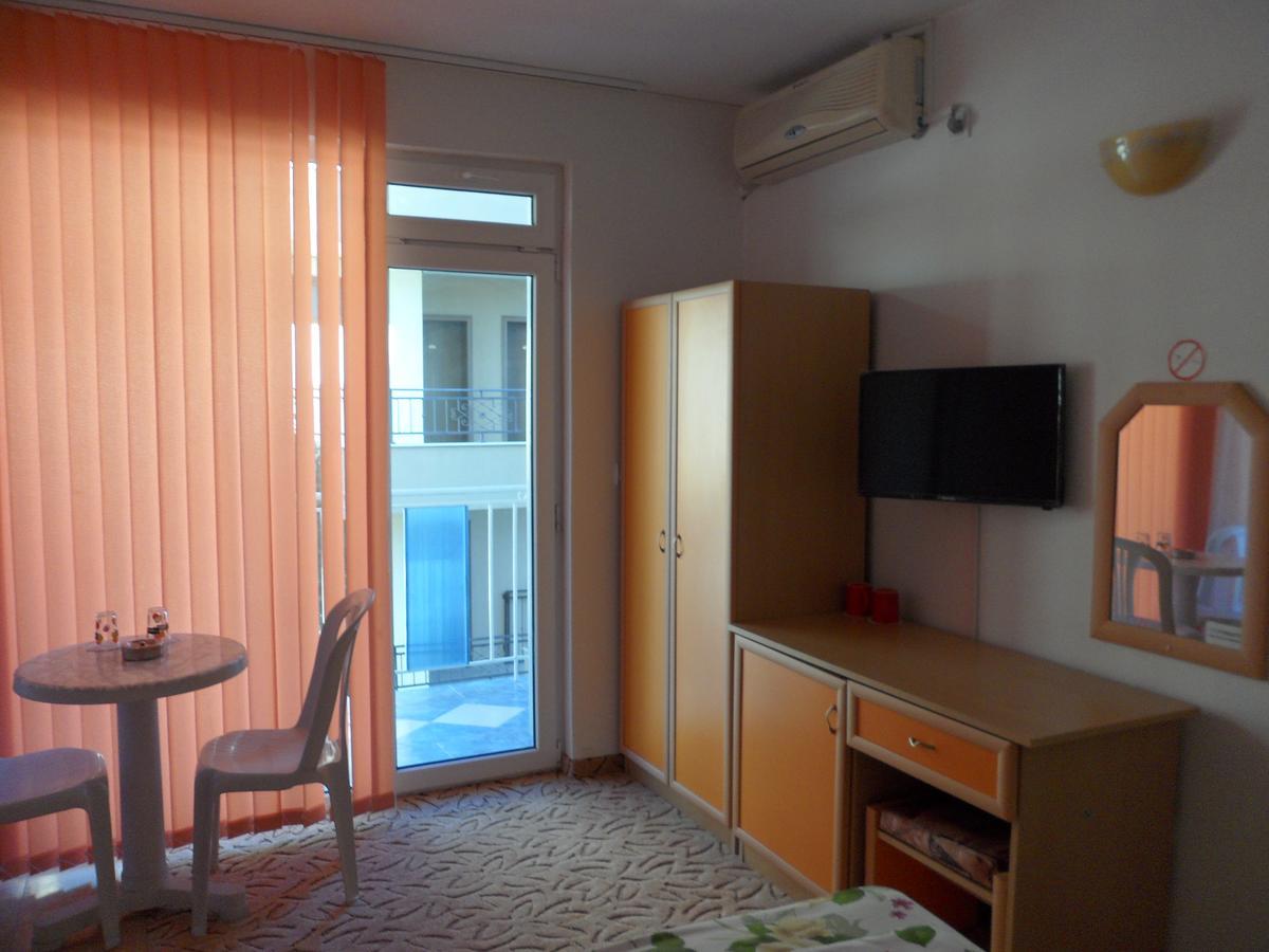 Sianie Guest House Ravda Exteriér fotografie
