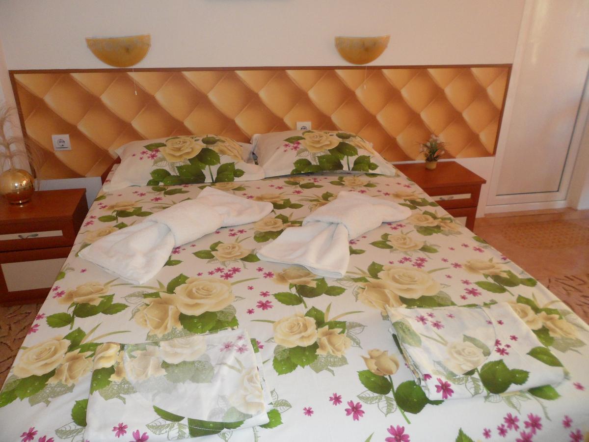 Sianie Guest House Ravda Exteriér fotografie