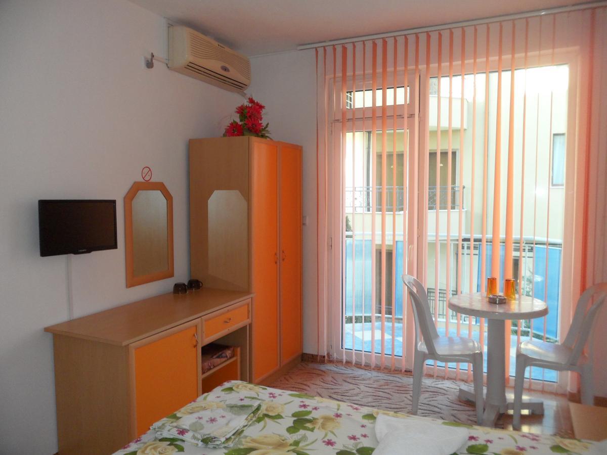Sianie Guest House Ravda Exteriér fotografie