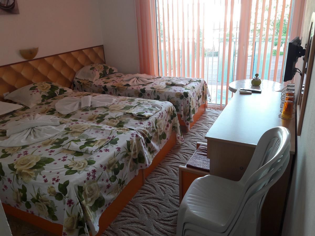 Sianie Guest House Ravda Exteriér fotografie