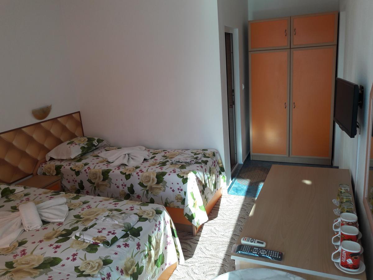 Sianie Guest House Ravda Exteriér fotografie