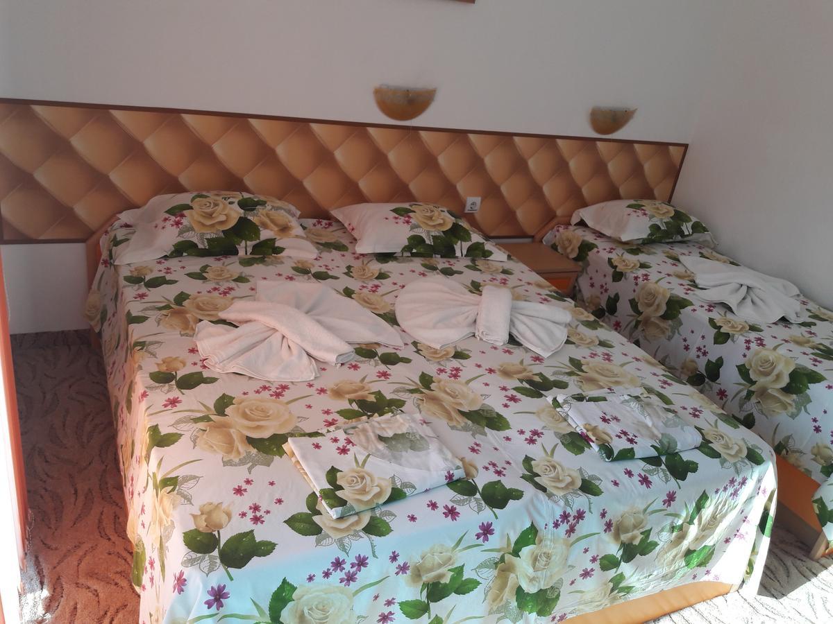 Sianie Guest House Ravda Exteriér fotografie